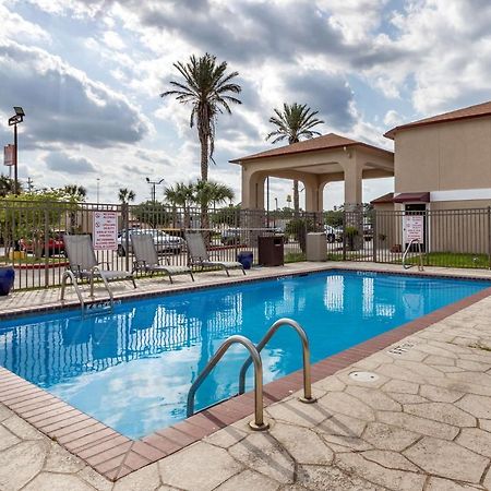 Best Western Plus Orange County Vidor Bagian luar foto