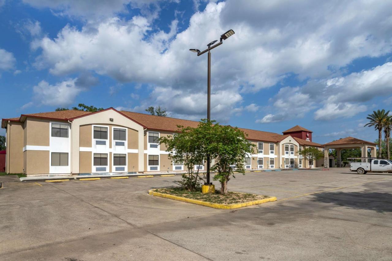 Best Western Plus Orange County Vidor Bagian luar foto