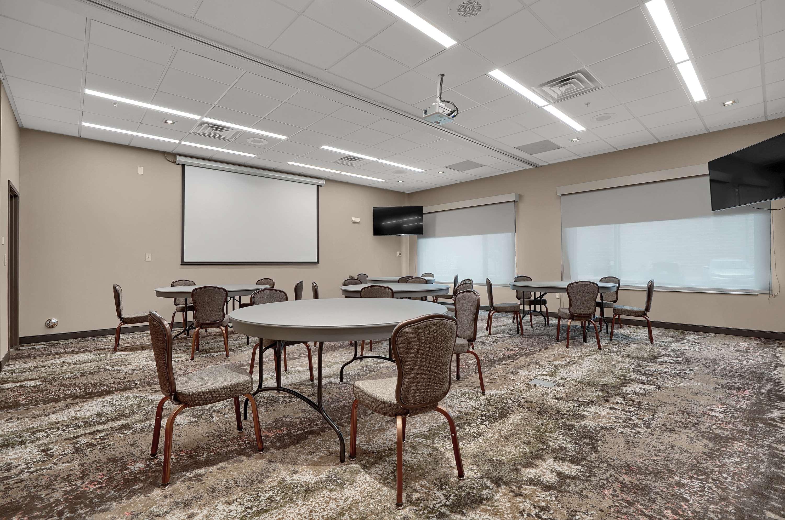 Best Western Plus Orange County Vidor Bagian luar foto