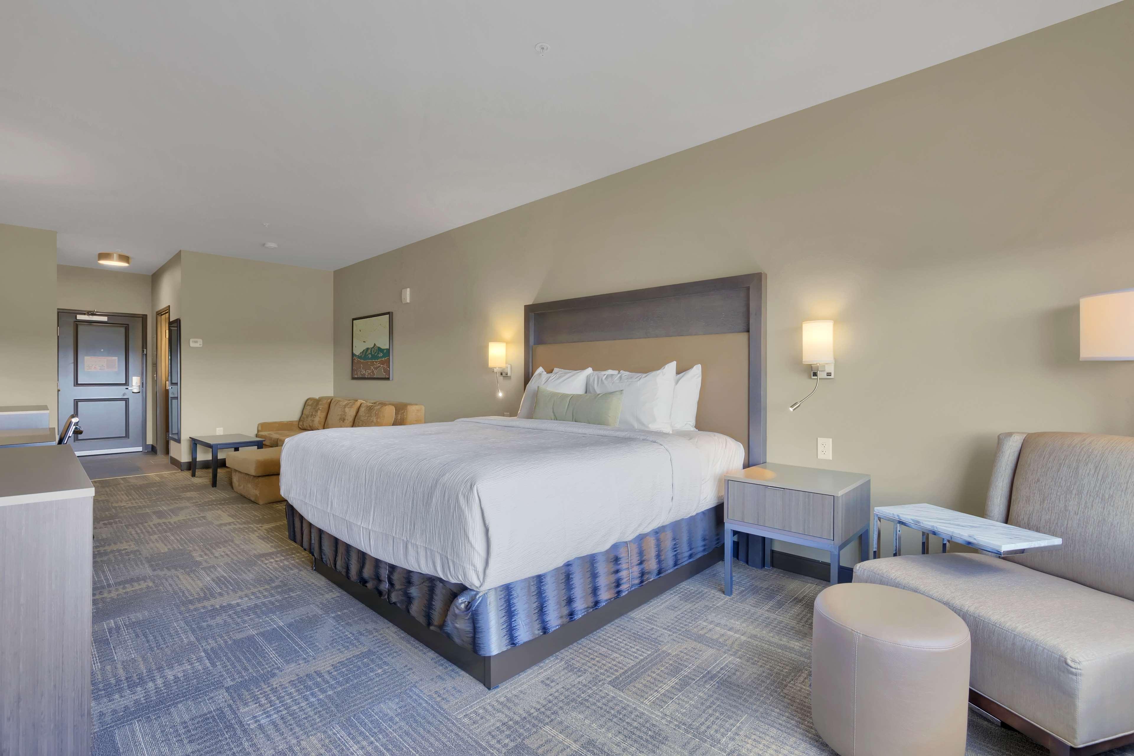 Best Western Plus Orange County Vidor Bagian luar foto