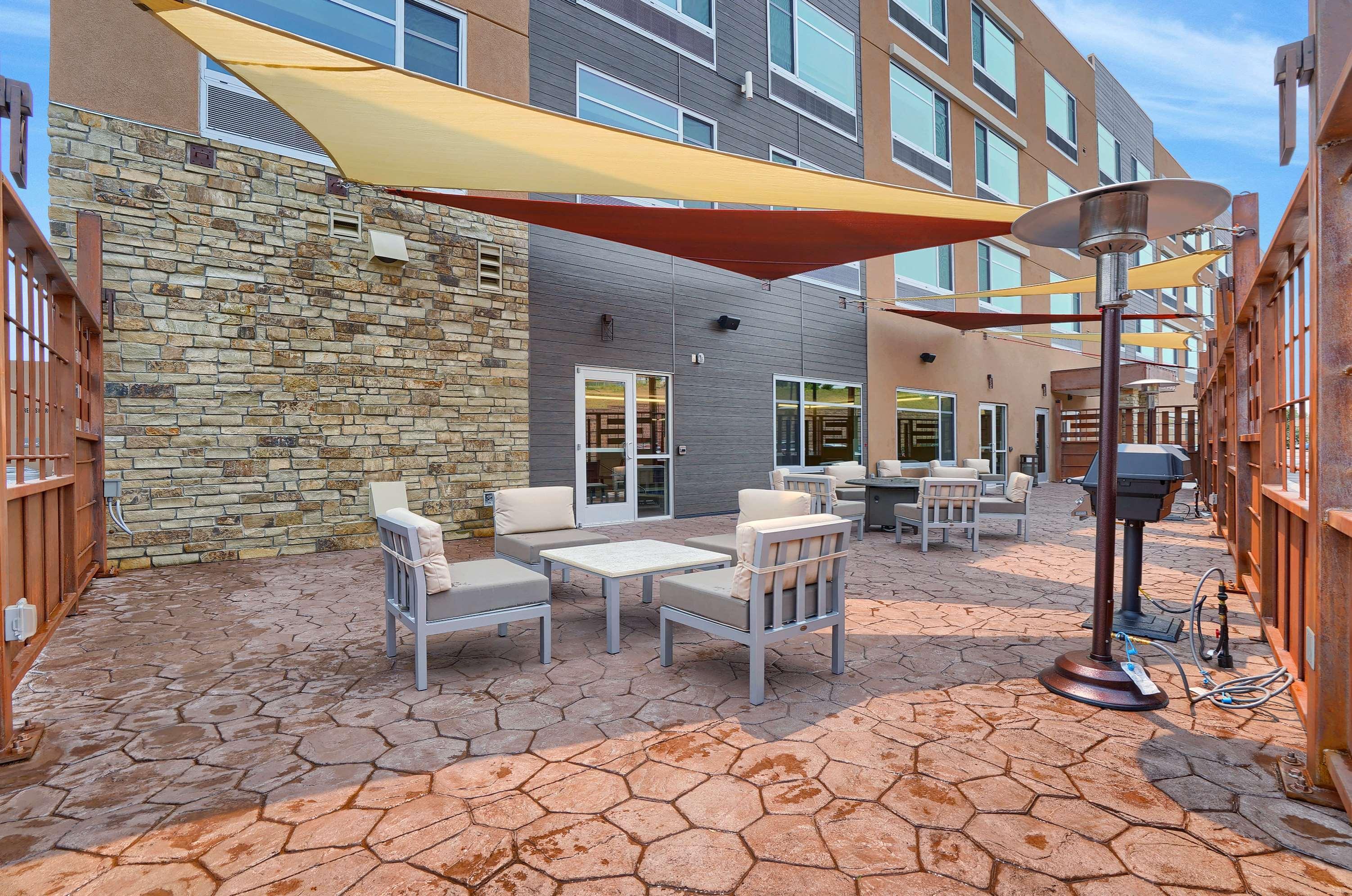 Best Western Plus Orange County Vidor Bagian luar foto